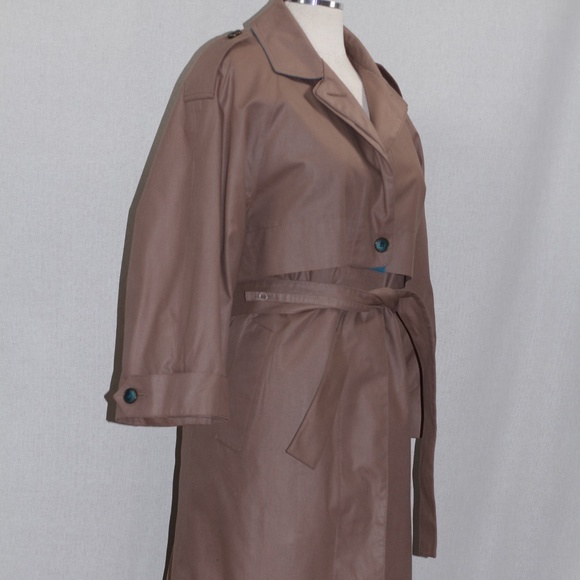 London Fog Double Breasted Trench Coat & Vest - Picture 9 of 16